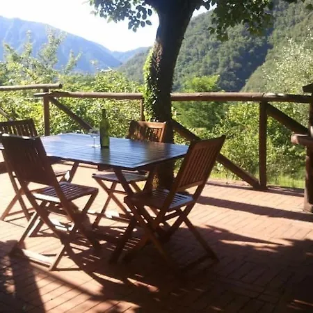Hébergement de vacances Traditional Tuscan Lucca District - Sleeps 6 Diecimo