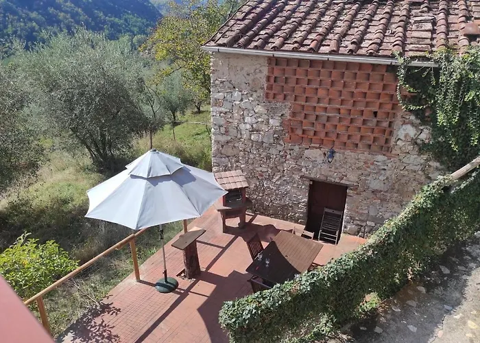 Traditional Tuscan Lucca District - Sleeps 6 Σπίτι διακοπών Diecimo